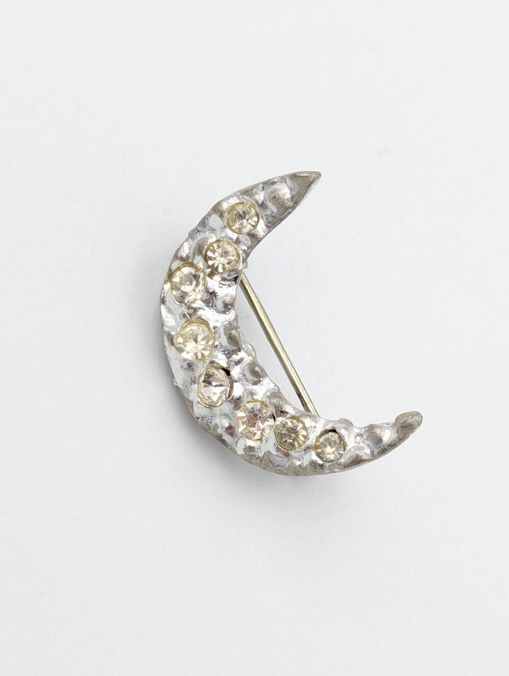 Vintage mid century crescent moon celestial silver tone brooch pin